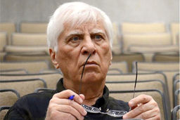 تبری بیضایی از من‌وتو / بازنشر مقاله‌ای از بهرام بیضایی در کانال تلگرامی تلویزیون من‌وتو در فضایی مه‌آلود 