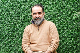 آرزوی سلامتی برای امیرخانی