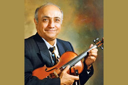 تقدیر ارکستر ملی ایران از همایون خرم