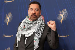 زیباترین جایزه شب/هفتادوهفتمین دوره جوایز  امی با پیام‏‌های سیاسی و انسانی و سنگ‌تمام هنرمندان برای مردم فلسطین برگزار شد