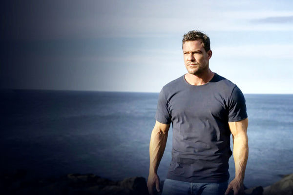 گنده‌‏لاتی با قلبی از طلا/درباره‏ سریال ریچر که فصل سوم آن پخش شد