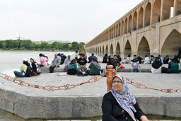 بهشت ثانی/درباره عکسی از سفر به نصف جهان