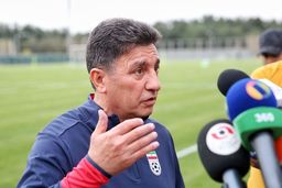 قلعه‌نویی: در بدترین شرایط تاریخ فوتبال ایران هستیم