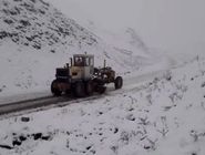 انسداد راه ۶۰ روستای الیگودرز در پی بارش سنگین برف

