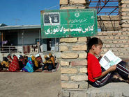 شریفه غلامی؛ دختر روستایی که از نهضت سوادآموزی تا دکتری رسید