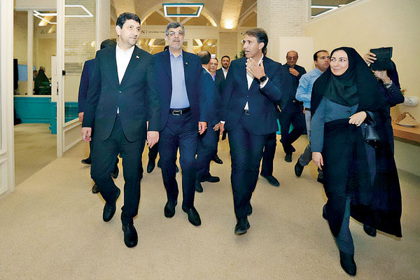 از امنیت آب تا امنیت سایبری/چند نکته درباره سفر ستار هاشمی به یزد که فناوری کهن قنات‏‌اش می‌‏تواند الگوی این روزهای ما باشد