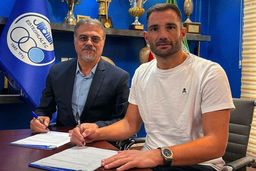 آنتونیو آدان دروازبان سابق رئال مادرید به استقلال پیوست