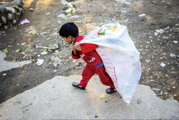اخراج، کودکان کار را کم نکرد/طرد مهاجران افغانستانی تاثیری بر آمار کودکان کار نداشته و برآورد می‏‏‌شود
افزایش ترک تحصیل دانش‏‌آموزان، موجب افزایش تعداد این کودکان خواهد شد