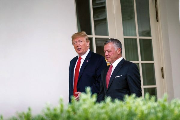 ترامپ و پرونده پیچیده خاورمیانه/رئیس‏‌جمهور آمریکا در ۱۰۰ روز نخست ریاست‏‌جمهوری خود چه سیاست‏‌هایی در خاورمیانه و غرب آسیا در پیش گرفت