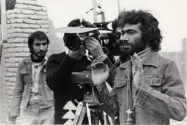 فیلم می‏‌ساخت اما نه به هر قیمت/به یاد ناصر تقوایی که واژه‏‌ها را بیش از تصویر دوست می‏‌داشت