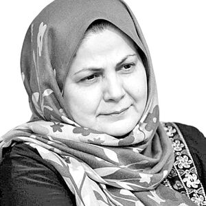 بدرالسادات مفیدی