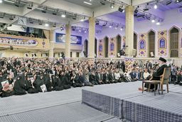 فرمان رهبری در پی ناآرامی‌ها اخیر/ با معترضان گفت‌وگو کنید؛ اغتشاشگران را سر جایشان بنشانید