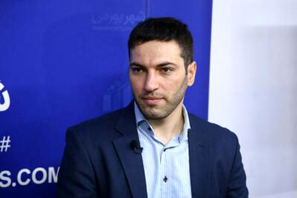 علی عباسیان کارشناس اقتصادی: تغییر رویکرد دولت برای رفع رسوب کالا