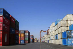 تجارت مسیر توسعه ایران/عدم قطعیت در علم اقتصاد سم مهلک توسعه است