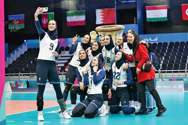 جنگ نایب‌قهرمانی با درخشش زنان/مسابقات کشورهای اسلامی درحالی وارد روز دهم شد که بخش زیادی از مدال‏‌های کسب‌شده توسط ورزشکاران زن ایرانی به‏دست آمده است