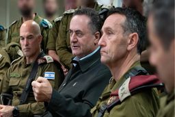 تهدید تازه وزیر جنگ اسرائیل: به هر تجاوزی در نزدیکی خط زرد پاسخ فوری می‌دهیم