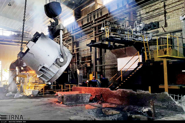 سقوط دلاری غول‌ها/ارزیابی کارشناسان از کاهش ارزش بازار شرکت‌های بزرگ بورس