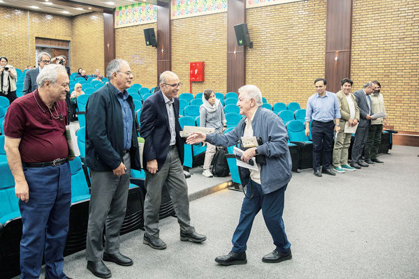 باید نقد و گفت‌وگو کنیم/گزارشی از افتتاحیه ششمین همایش «کنکاش‌های مفهومی و نظری درباره جامعه ایرانی»