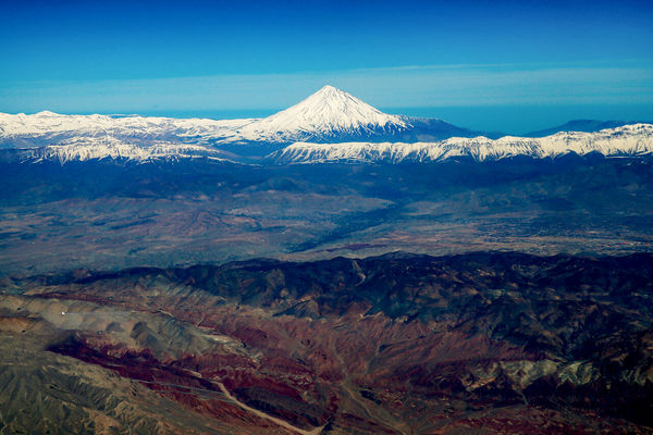 ملتی با هویتی کهن/شکل‌گیری ملت در ایران متمایز از تجربه جوامع غربی است