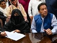 عمران خان و همسرش به ۱۷ سال زندان محکوم شدند
