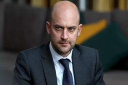 پاریس: آماده‌ایم نقش محوری در مذاکرات با ایران داشته باشیم