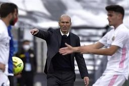 زیدان: یوونتوس در قلب من است، اما فعلاً منتظر می‌مانم