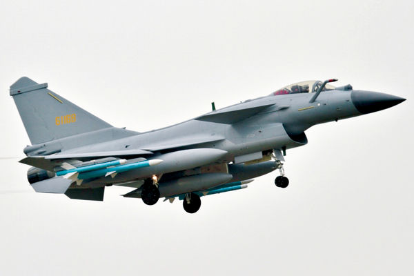 بررسی اظهارات مبهم مقامات پکن/ جنگنده‏‌های چینی در راه ایران؟