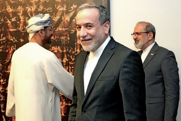 یک گام به پیش/بررسی آنچه در اولین روز مذاکرات ایران و آمریکا در مسقط گذشت