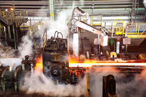 عقبگرد صنعتی قدرت منطقه/بررسی اقتصاد تولیدی ایران در سال افق سند چشم‌انداز 20 ساله کشور