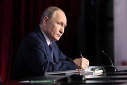 پوتین معاهده مشارکت راهبردی ایران و روسیه را امضا کرد