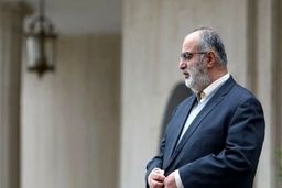 حمایت حسام الدین آشنا از ظریف 