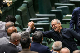 وفاق مرد! زنده‌‏باد وفاق ملی/نقدی بر روندی که دولت چهاردهم پیمود