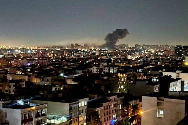 خانه‌های جنگ زده تن‌های زخمی/روایت مادر و دختر ساکن کوچه پنجم خیابان صابونچی تهران که زیر آوار ماندند