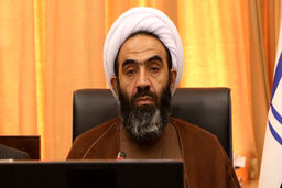 نقدعلی: ایران بهشت برخی پزشکان شده است