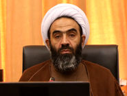 نقدعلی: ایران بهشت برخی پزشکان شده است