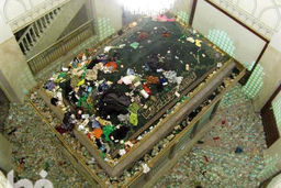 بمب‏‌گذاری در حرم