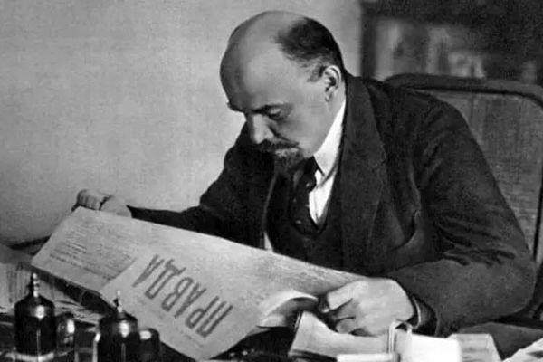 نقاب حقیقت خنجر قدرت