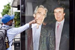 زیر سایه رسوایی/روایت فشاری که ترامپ به دلیل روابطش با جفری اپستین تحمل می‏‌کند