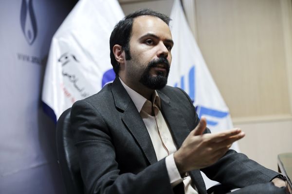 سید نادر نوربخش تحلیلگر مسائل اروپا در گفت‏‌وگو با «هم‌‏میهن»:خودداری احزاب از ائتلاف با راست افراطی 
نمی‏‌تواند به شکل همیشگی مانع رشد افراط‌‏گرایان شود