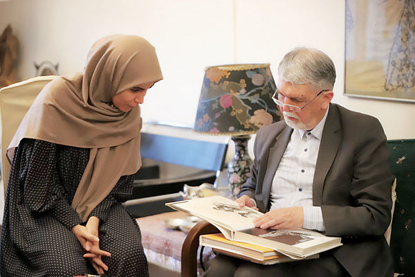 علت نارضایتی: نادره رضایی/ بررسی علل انتقادات و اعتراضات به عملکرد وزارت فرهنگ و ارشاد در مجلس