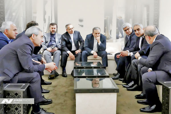 از همسویی تا سه‏‌گانگی /بررسی مواضع و بیانیه‏‌های احزاب و گروه‏‌های سیاسی درباره مذاکره ایران و آمریکا