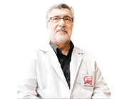 وزیر بهداشت: سالمندی فقط نبود بیماری نیست، حفظ کرامت و استقلال است