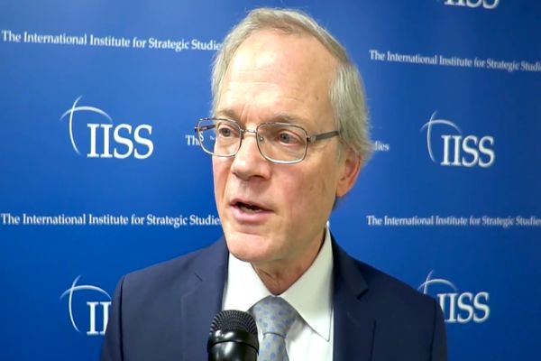 مارک فیتزپاتریک دیپلمات بازنشسته آمریکایی در گفت‌وگو با هم‌میهن:ایده کنسرسیوم سوخت هسته‏‌ای ایران عملی نیست