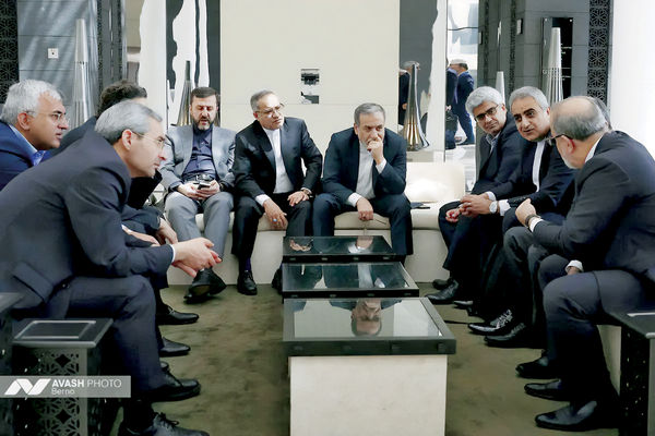 رحمن قهرمان‏پور تحلیل‏گر مسائل بین‌‏الملل در گفت‏‌وگو با «هم‌‏میهن»: ایران در نگاه به مذاکره تجدیدنظر کند