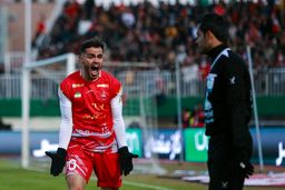 تکلیف آینده اوستون اورونوف  روشن شد 