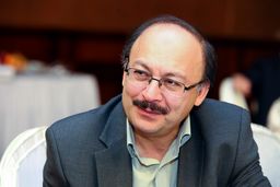 عبدالکریمی:  اگر فکری برای شکاف اجتماعی نکنند، مرگ گفتمان انقلاب را اعلام می‌کنم