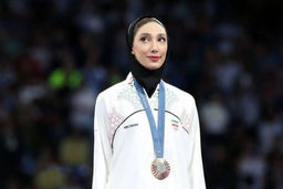 طلایی‌شدن مبینا