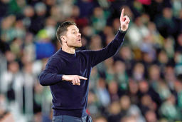 کم‌‏کاری برای کودتا/بررسی شرایط متزلزل نیمکت رئال مادرید که شایعه برکناری ژابی آلونسو را تقویت می‏‌کند