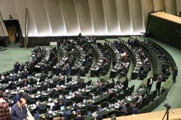 مجلس کاهش ساعت کاری کارکنان را تصویب کرد
