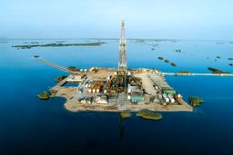 افزایش ۱۴ هزار بشکه‌ای ظرفیت تولید روزانه با اسیدکاری ۶ حلقه چاه